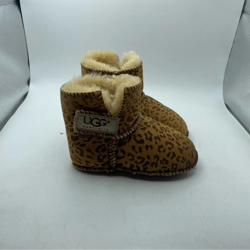 UGG Erin Leopard Print Baby infant Booties size M